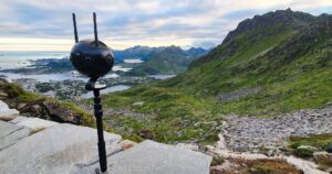 360-kamera på toppen av fjell